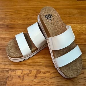 White step Reef slides